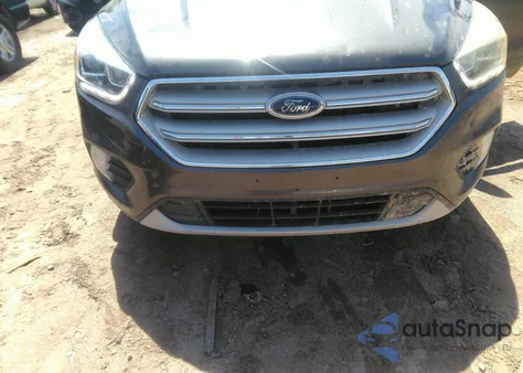 2017 Ford Escape Titanium z USA, uszkodzony, nr VIN 1FMCU0J97HUC80417
